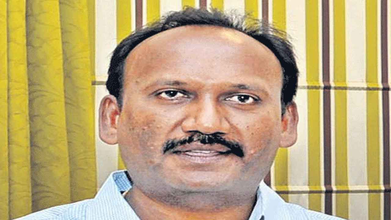 మాజీ ఎమ్మెల్యే ‘ఆమంచి’ కి సీబీఐ నుంచి ఊరట