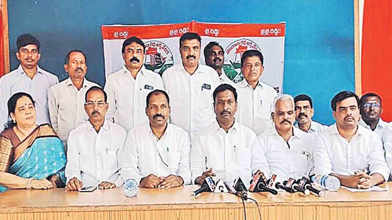 రెడ్డి కార్పొరేషన్‌ ఏర్పాటు చేయాలి