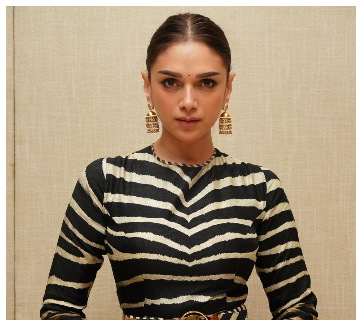 Aditi Rao Hydari | అందాల అదితి స్ట‌న్నింగ్ ఫొటో షూట్‌..