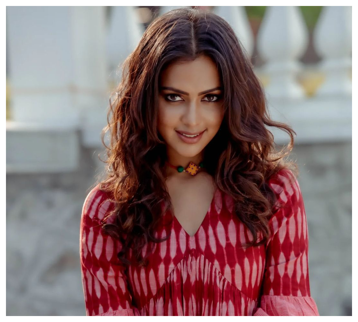 Amala Paul | రెడ్ క‌ల‌ర్ డ్రెస్‌లో కేక‌పెట్టిస్తున్న‌ అమలా పాల్‌..