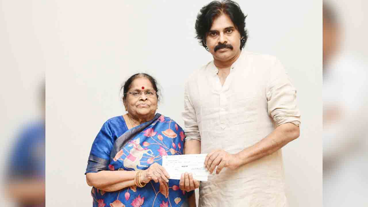 Anjanamma | ప‌వ‌న్ క‌ల్యాణ్ త‌ల్లి ఔదార్యం..ఏపీ రైతుల కోసం విరాళం