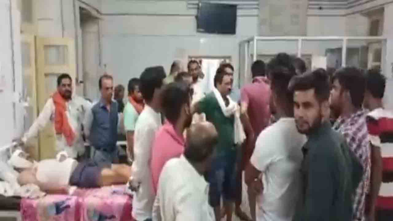 వాటర్‌ పార్క్‌లో మహిళలపై వేధింపులు… నిలదీసిన కుటుంబ సభ్యులపై దాడి