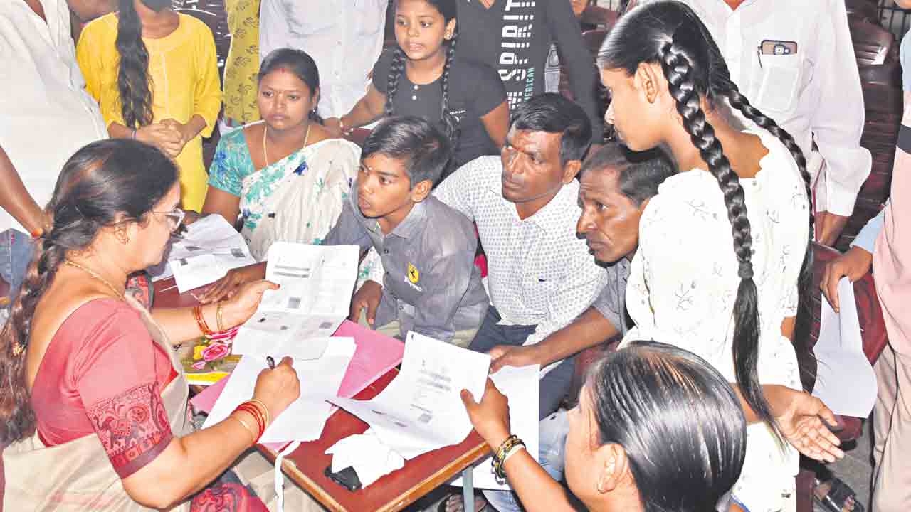 ఒక్క అడ్మిషన్‌.. ప్లీజ్‌