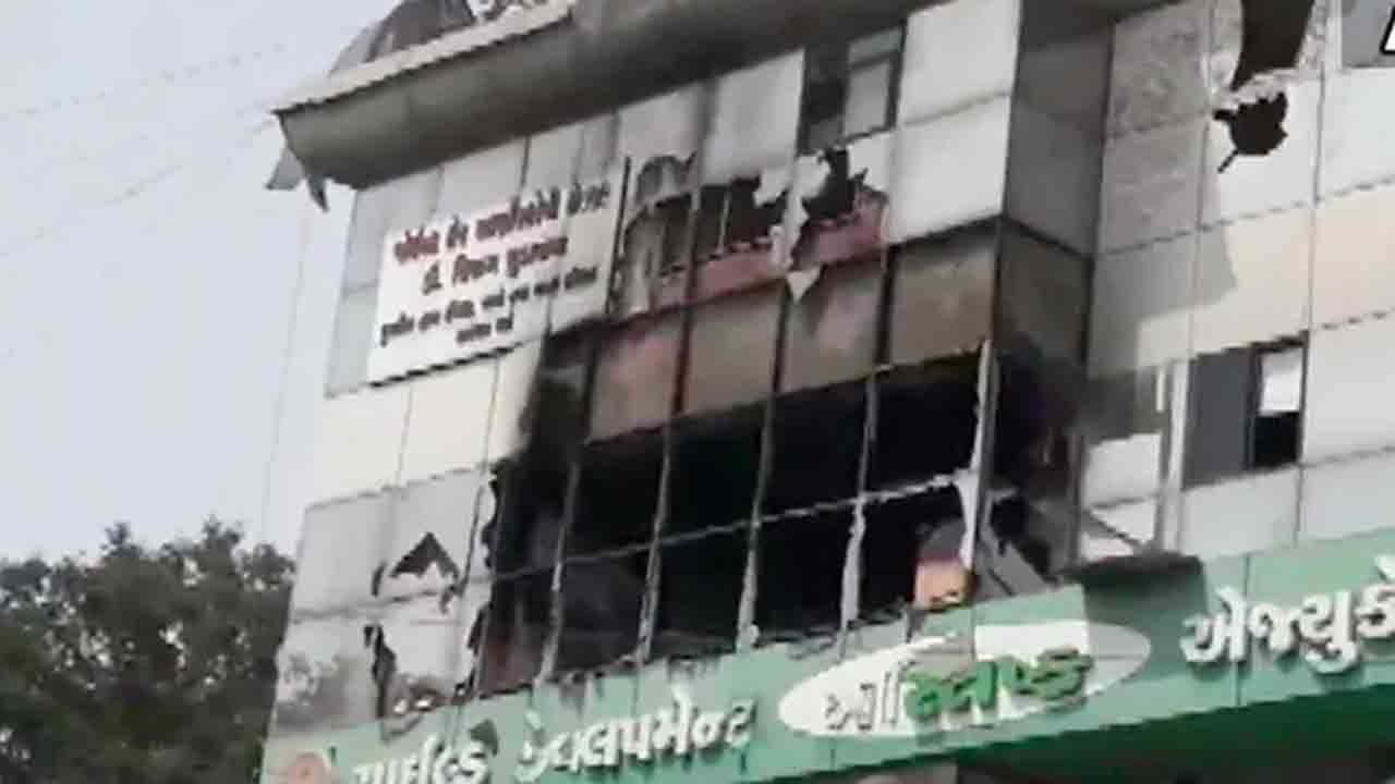 పిల్లల ఆసుపత్రి ఉన్న బిల్డింగ్‌లో అగ్నిప్రమాదం… 70 మంది రెస్క్యూ