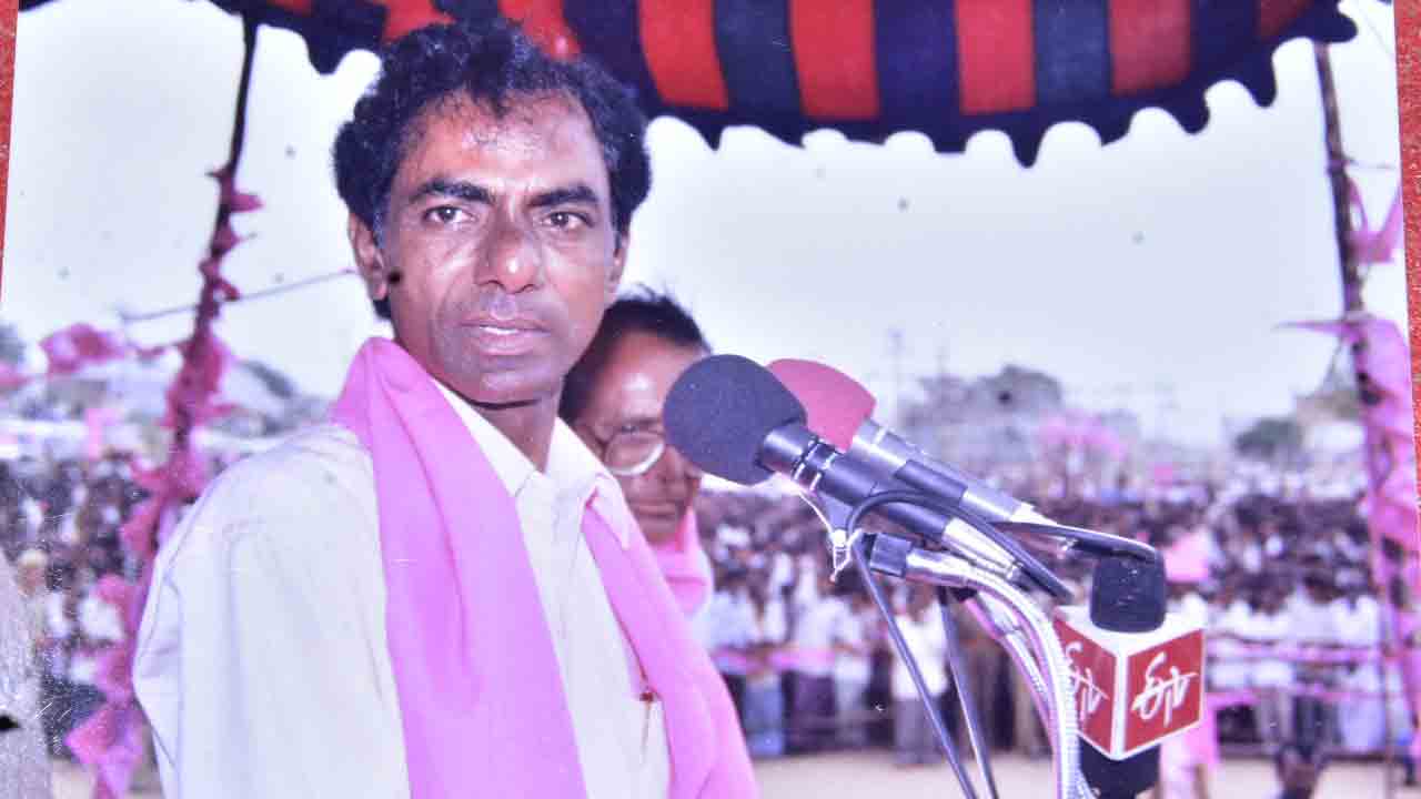 నాడు అధోగతి నేడు పురోగతి