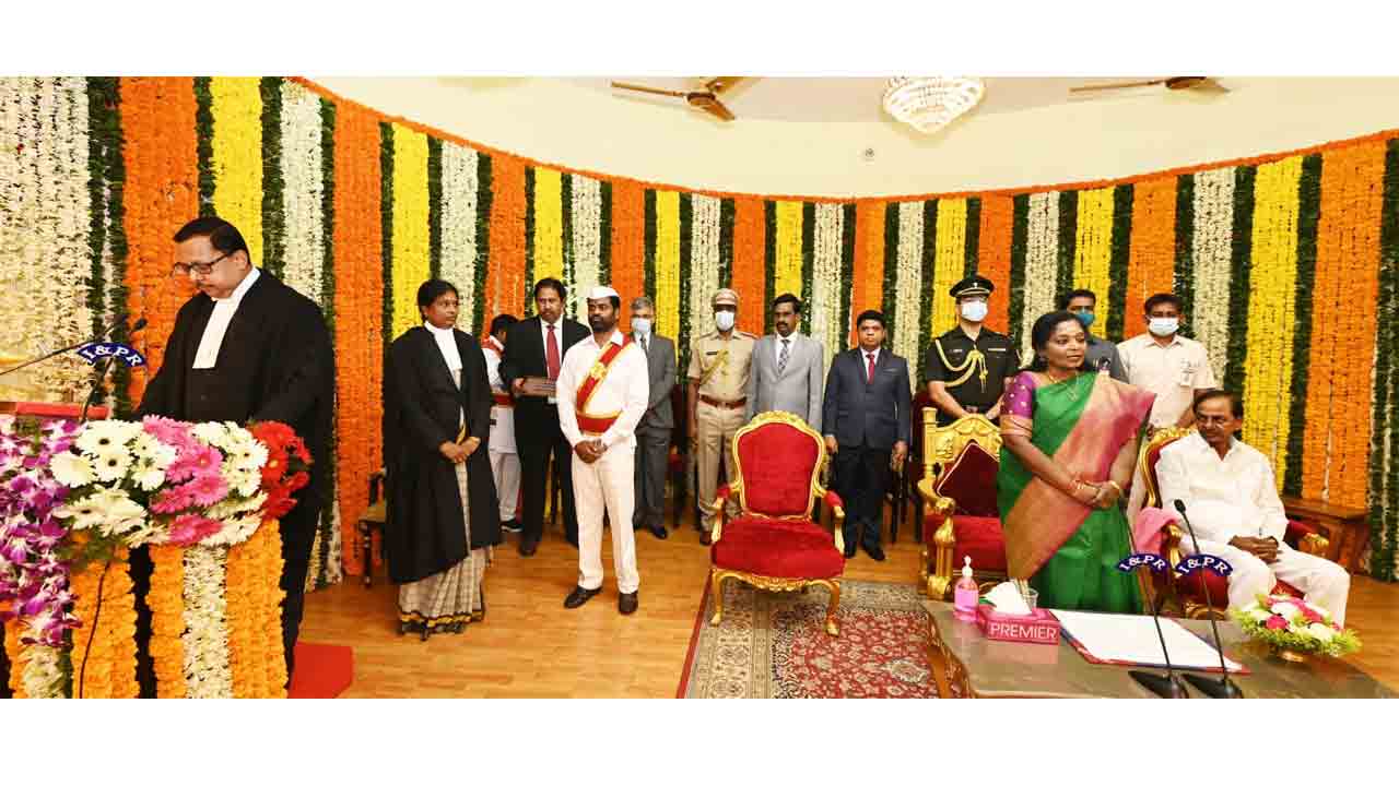 హైకోర్టు ప్రధాన న్యాయమూర్తిగా జస్టిస్‌ ఉజ్జల్‌ భూయాన్‌ ప్రమాణం