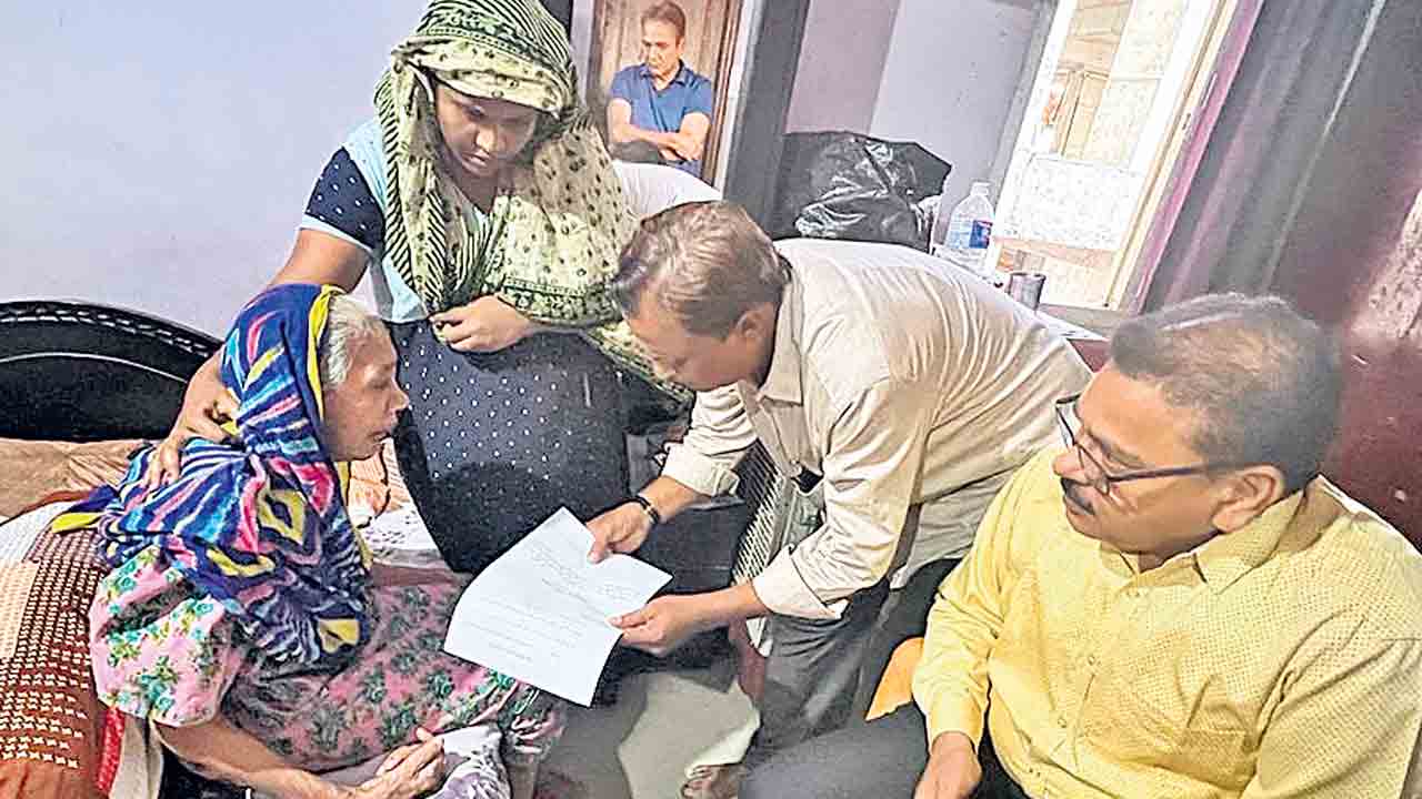 పాకిస్తాన్‌ మహిళకు భారత పౌరసత్వం