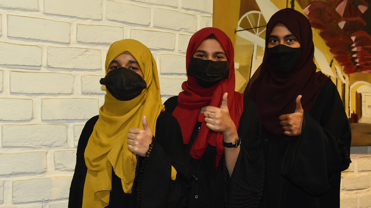 Bike Taxi | అమ్మాయిల కోస‌మే బైక్ ట్యాక్సీ.. హైదరాబాదీ అక్కాచెల్లెళ్ల ఆలోచ‌న అదుర్స్‌