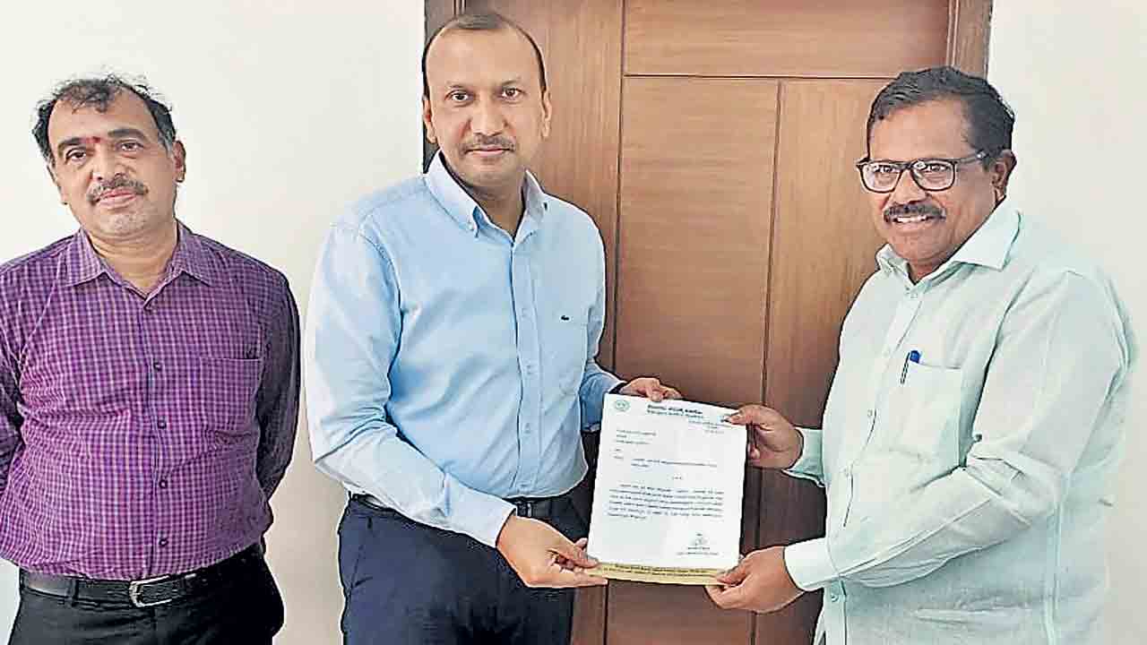 ‘మన ఊరు-మన చరిత్ర’పై యాక్షన్‌ ప్లాన్‌