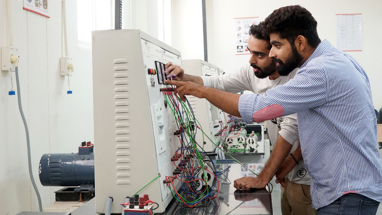 ఇంజినీరింగ్‌ పోస్టులకు ఒకే నోటిఫికేషన్‌!