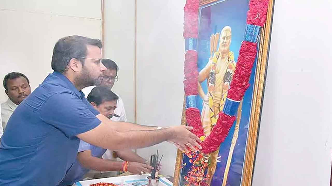 సత్యసాయి జిల్లాలో అల్లూరికి ఘన నివాళి
