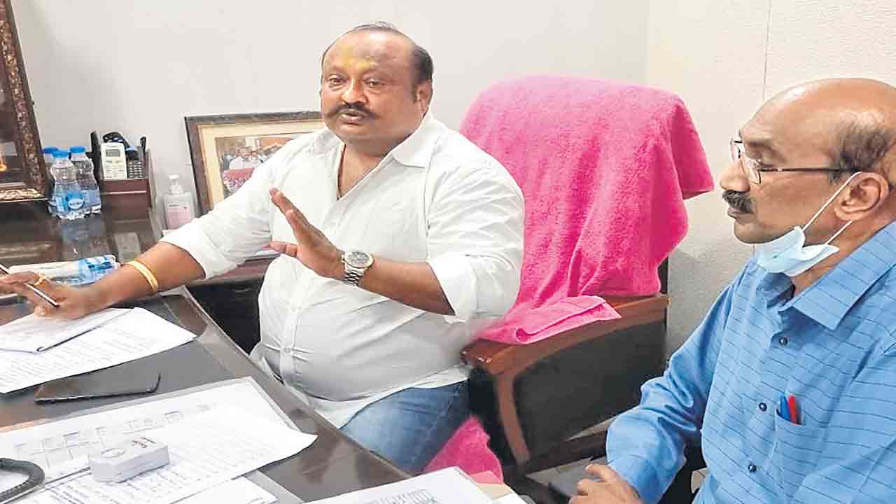 పెట్రోల్, డీజిల్ కొరత లేదు