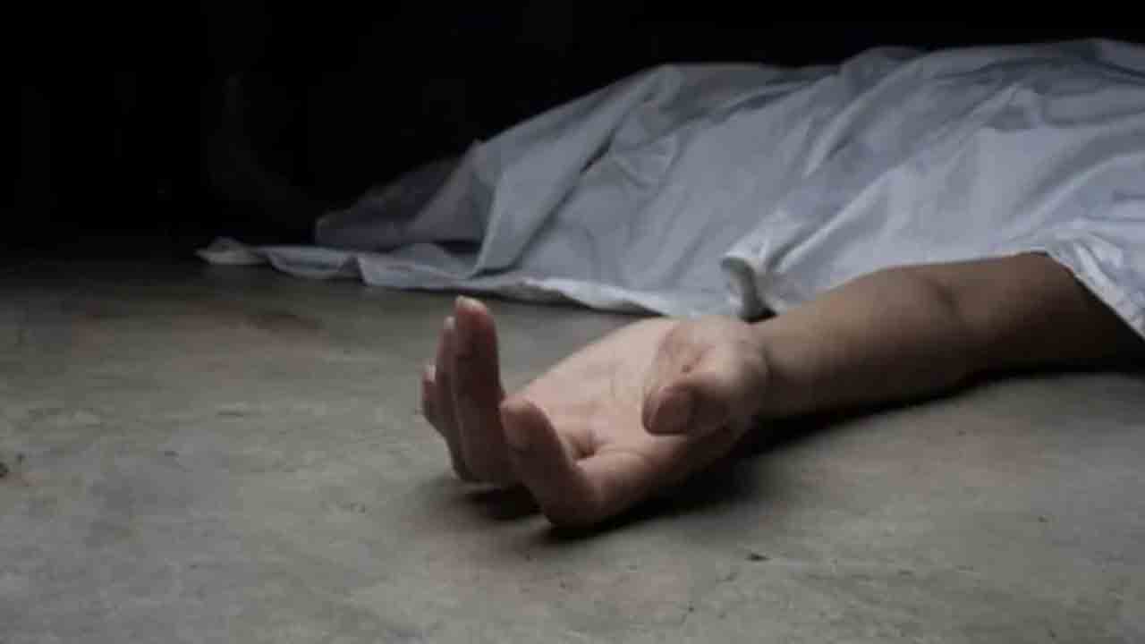 ద‌ళితుడితో ప్రేమాయ‌ణం.. 17 ఏండ్ల కూతుర్ని చంపిన తండ్రి