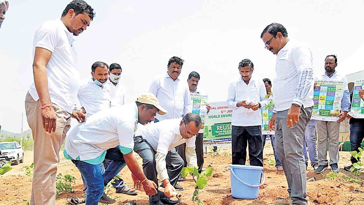 ప్లాట్ల వేలం పాటపై సన్నాహక సమావేశం