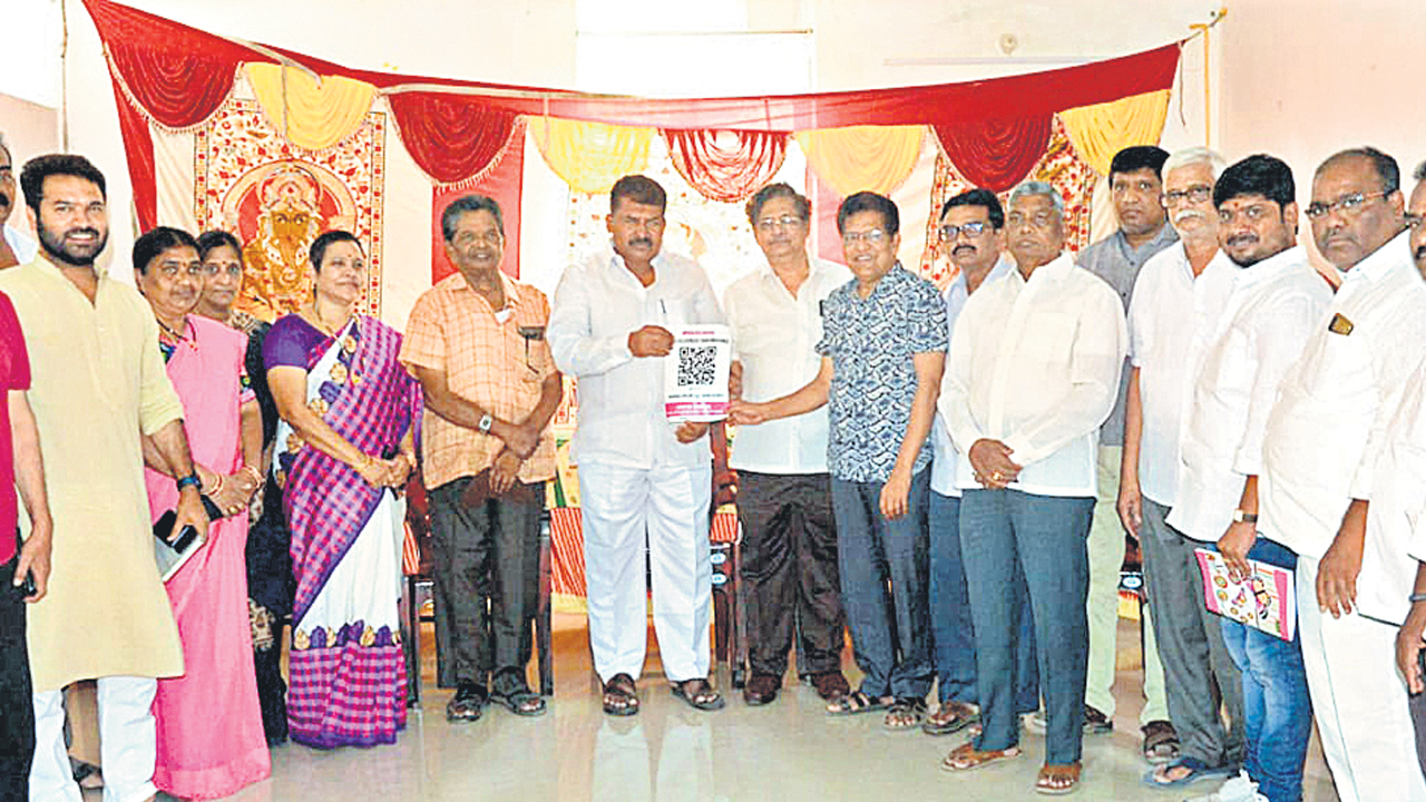 క్యూఆర్‌ కోడ్‌తో ఫిర్యాదుల స్వీకరణ