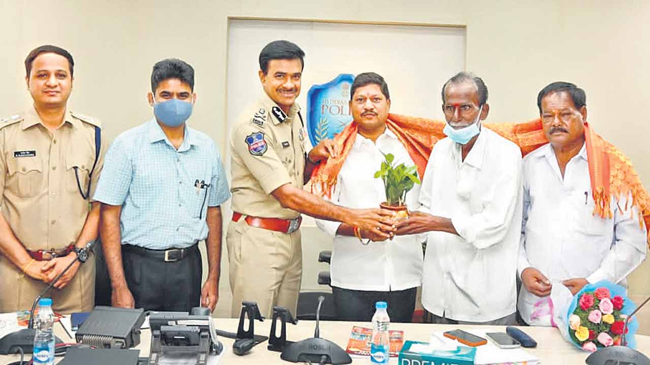 మట్టి గణపతి మీరే స్ఫూర్తి