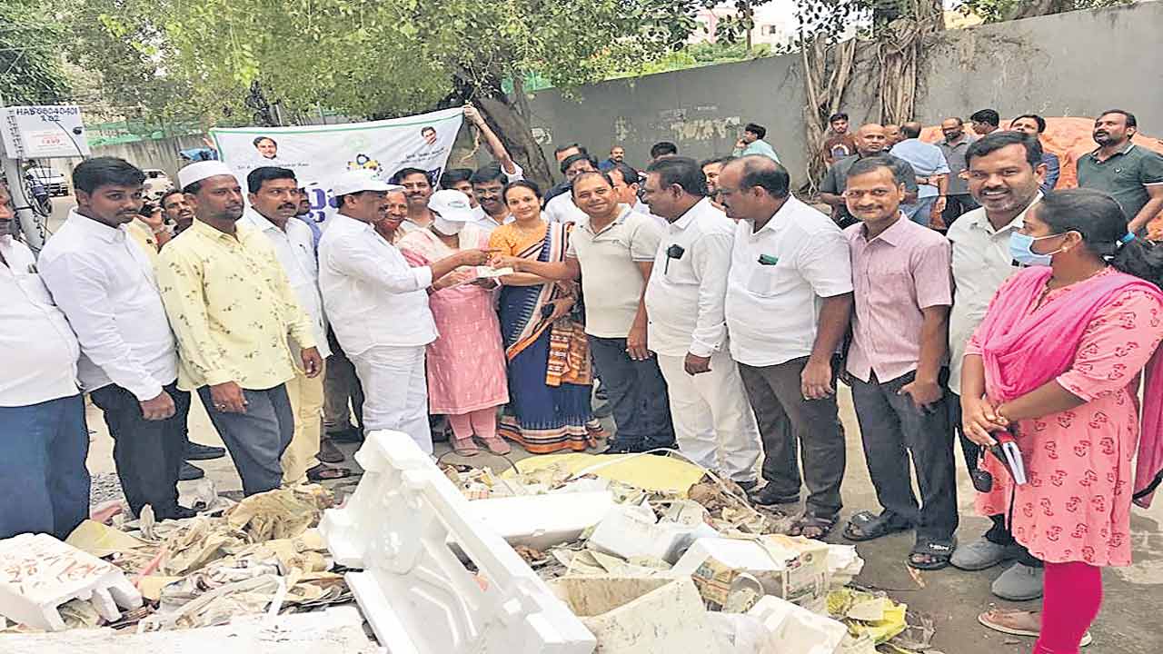 సమస్యలు సత్వరం పరిష్కరించండి