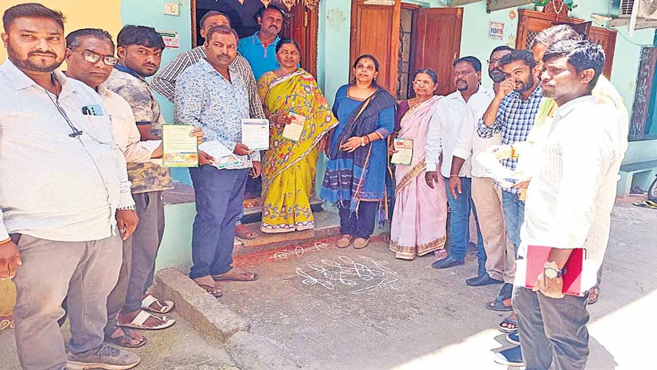 మౌలిక సదుపాయాలు కల్పిస్తాం