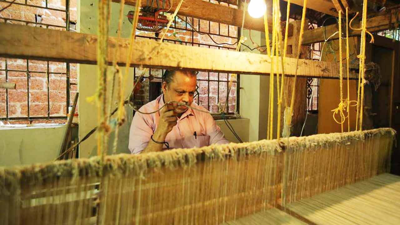 చేనేతకు జీరో జీఎస్టీ అమలు చేయాల్సిందే