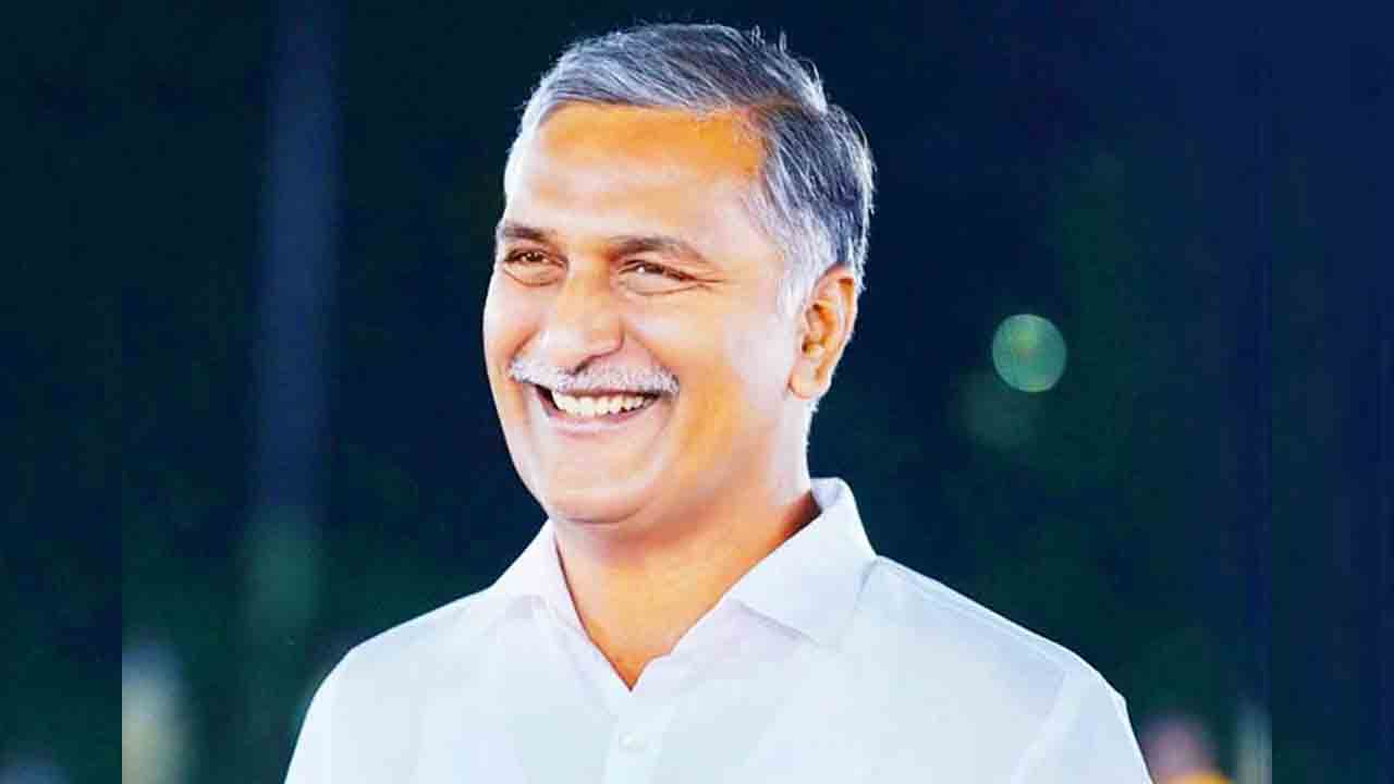 ఇంటర్నేషనల్‌ యోగా డేను ప్రారంభించిన హరీశ్‌రావు