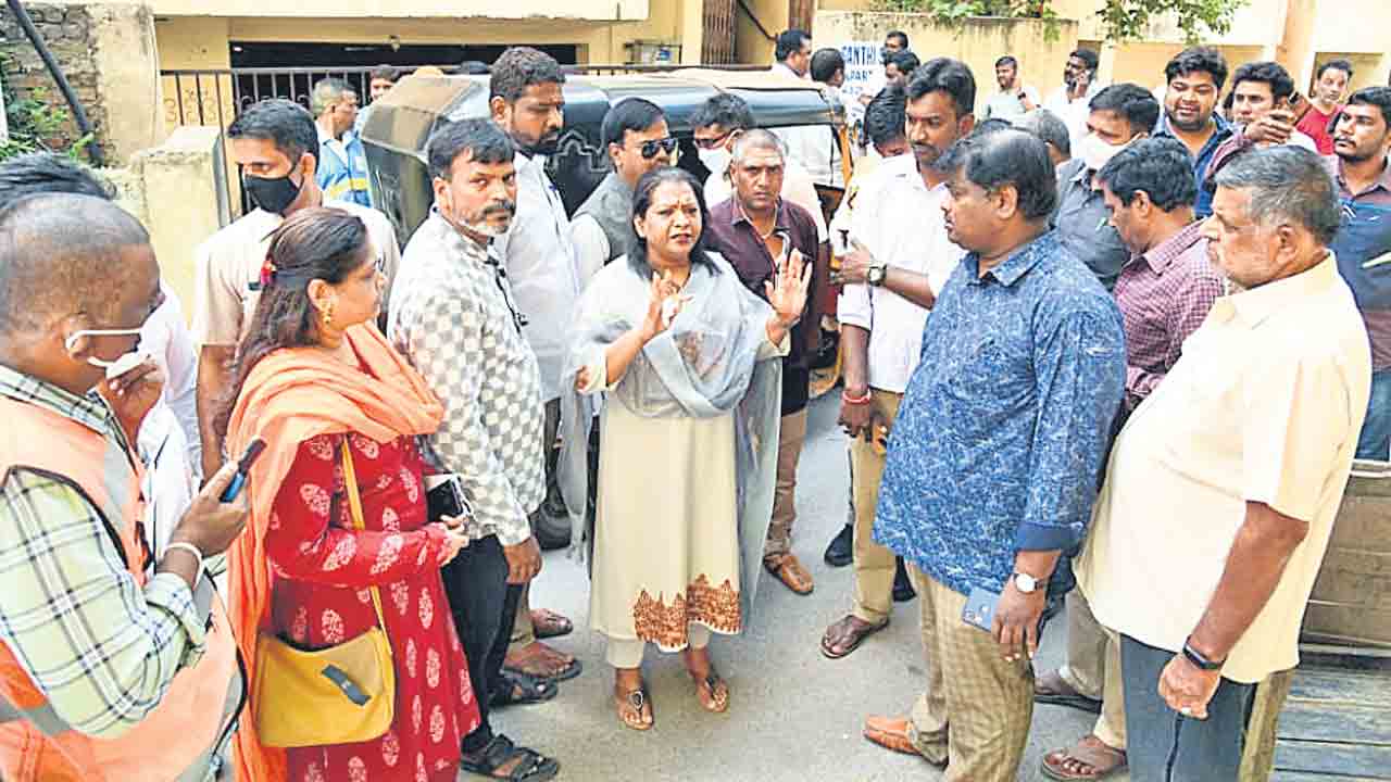 నాలా పనులు వేగవంతం చేయాలి