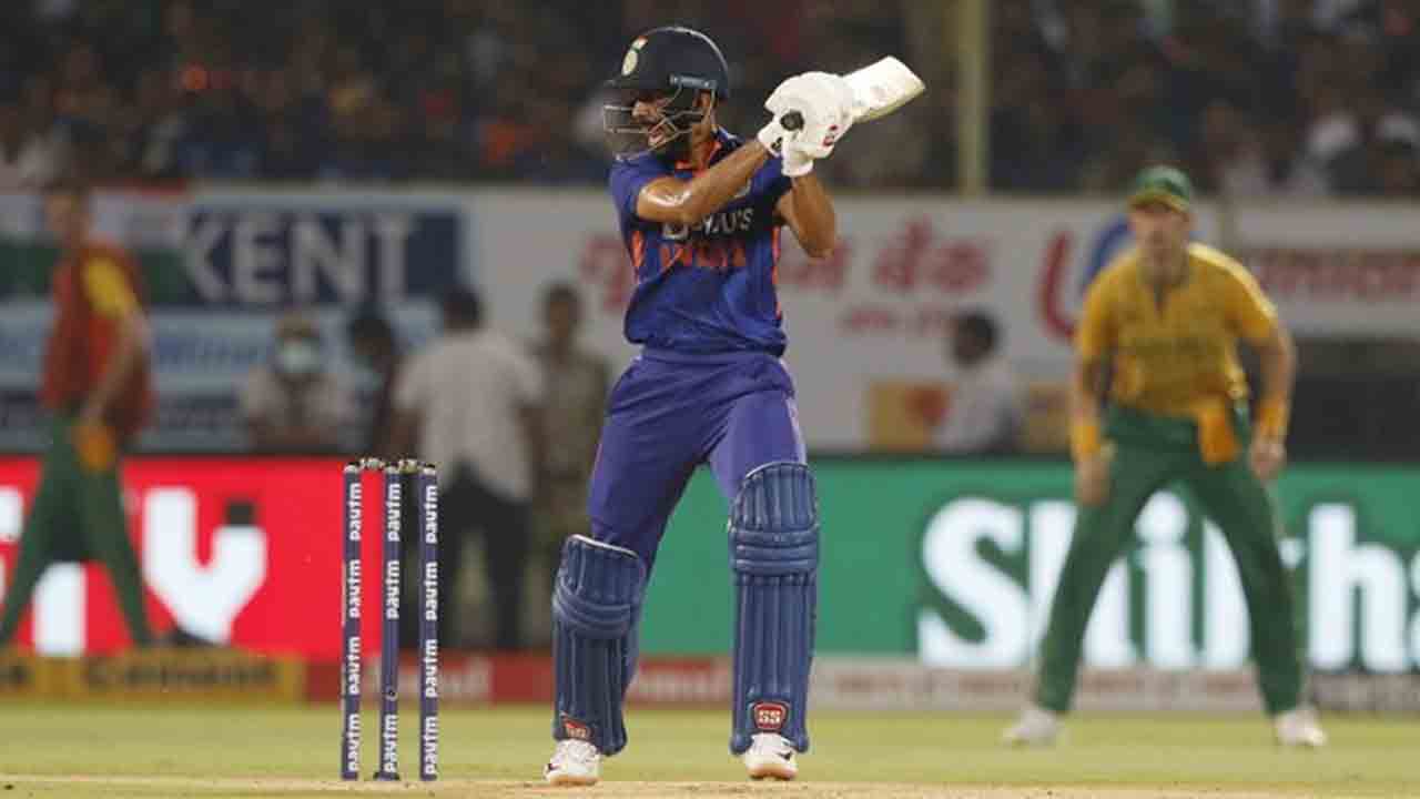 IND vs SA | తొలి వికెట్ కోల్పోయిన భారత్.. రుతురాజ్ అవుట్