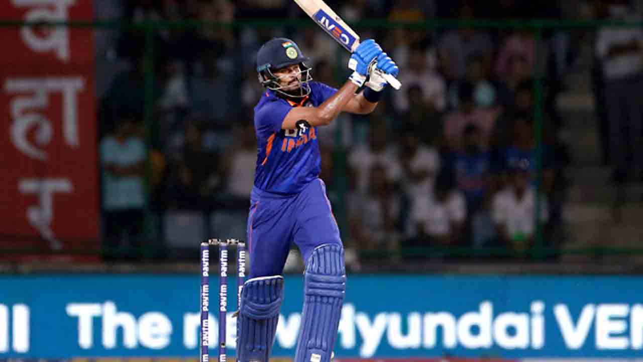 IND vs SA | మూడు వికెట్లు కోల్పోయిన భారత్.. శ్రేయాస్, కిషన్ కూడా అవుట్