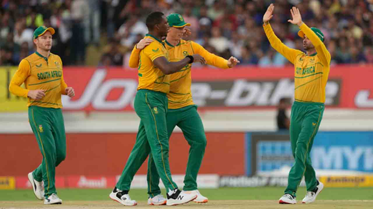 IND vs SA | రెండు వికెట్లు కోల్పోయిన టీమిండియా.. ఓపెనర్లిద్దరూ అవుట్