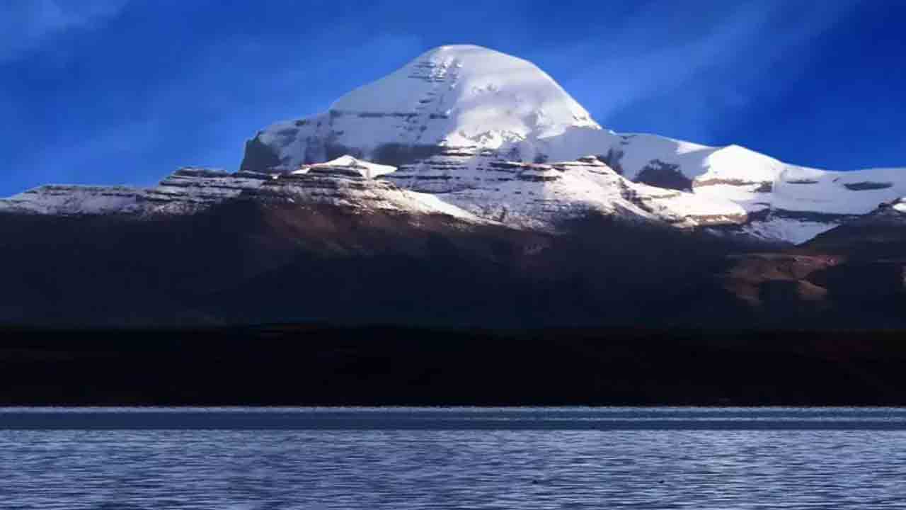 పార్వతీ దేవిని, శివుడ్ని పెళ్లాడతా… కైలాస మార్గంలో తిష్ఠ వేసిన మహిళ