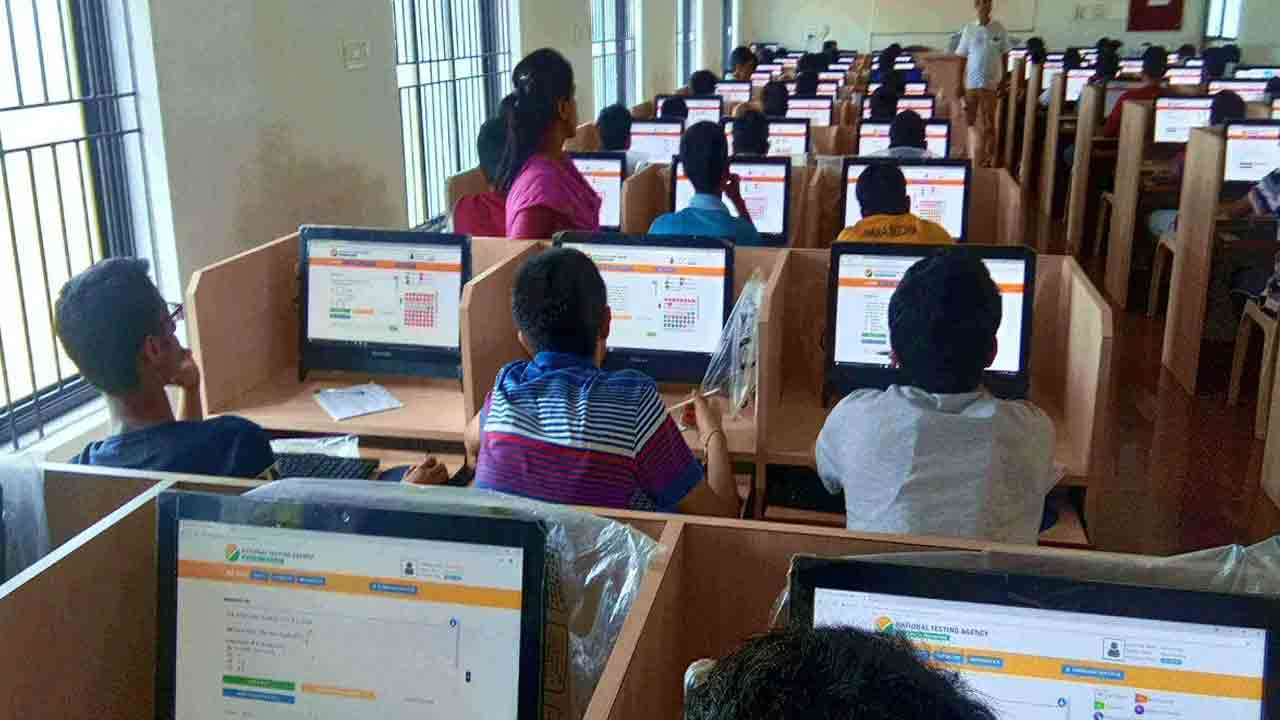 జేఈఈ మెయిన్ (సెష‌న్ -2) ద‌ర‌ఖాస్తుల ప్ర‌క్రియ ప్రారంభం