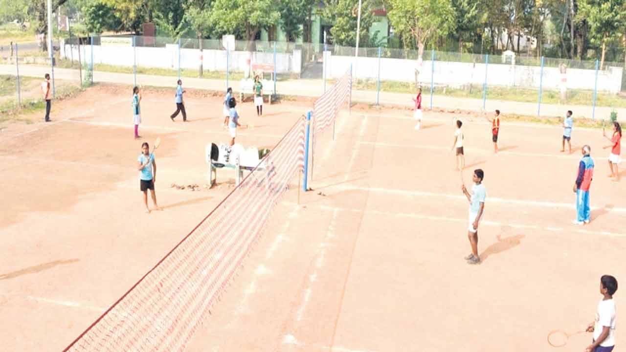 బాల్‌బ్యాడ్మింటన్‌ @ బోనకల్లు