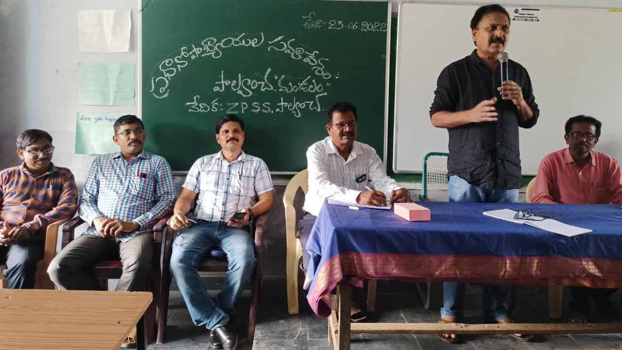 ఆంగ్లం మాత్రమే తెలుగు వద్దు