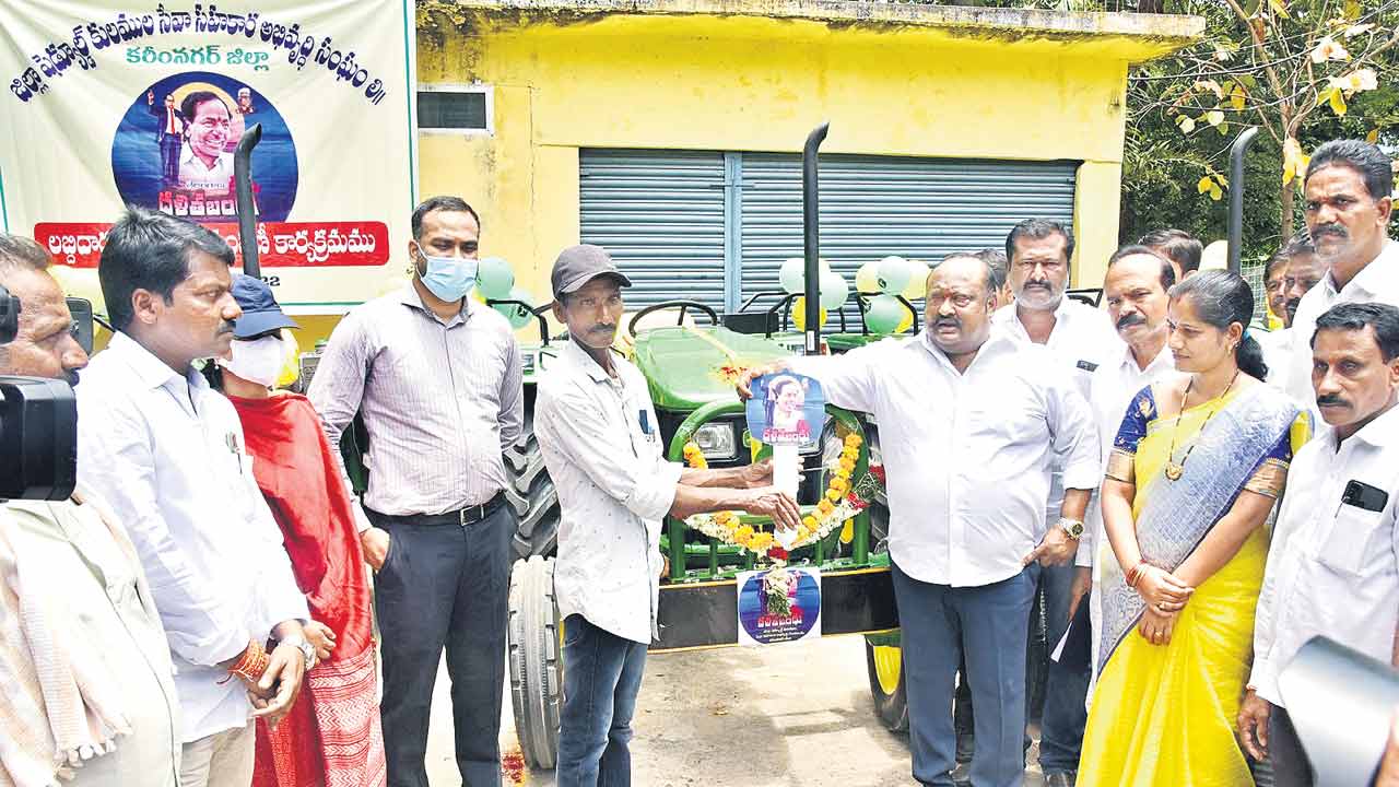 దళిత బంధుతో బతుకుదెరువు