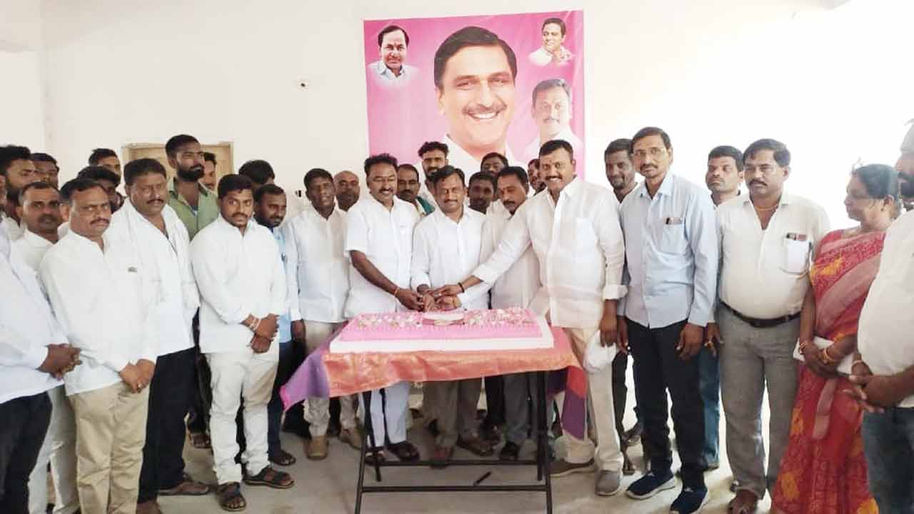 ఘనంగా మంత్రి హరీశ్‌రావు జన్మదిన వేడుకలు