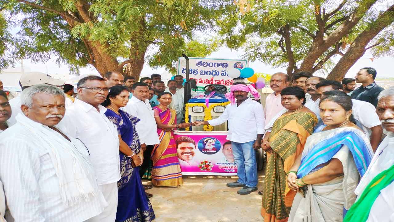 దళితోద్ధ్దారకుడు సీఎం కేసీఆర్‌