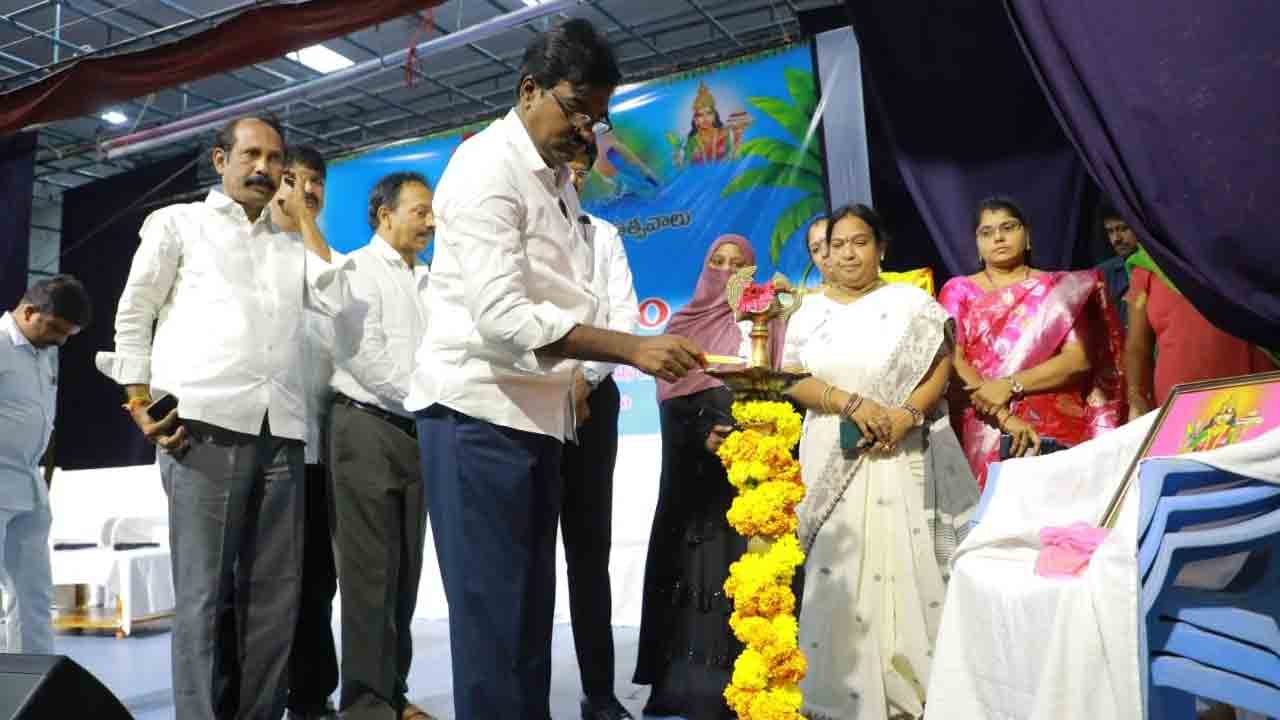 దేశానికి దిక్సూచి తెలంగాణ