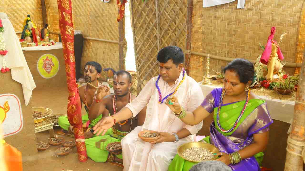 వైభవంగా రాజ్యలక్ష్మీ సమేత నృసింహస్వామి ఆలయ ప్రతిష్ఠాపన వేడుకలు