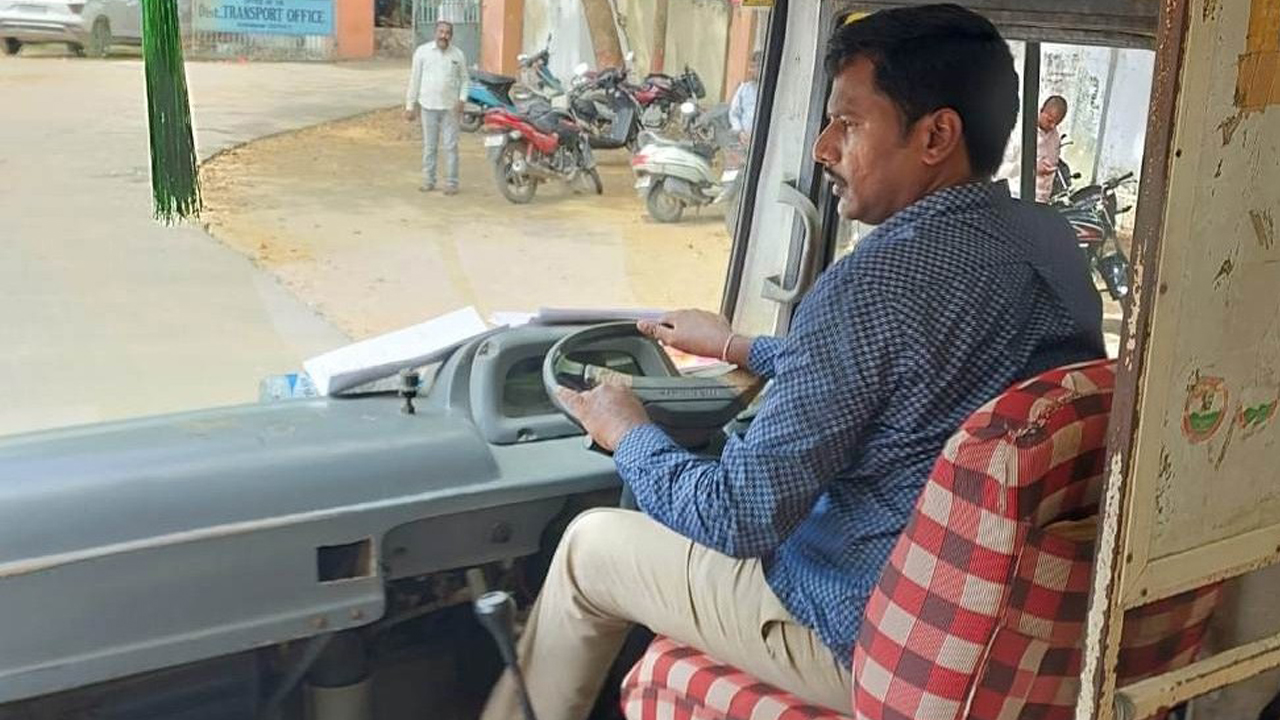 ‘ఫిట్‌నెస్‌’ పత్రం ఉంటేనే స్కూల్‌ బస్సులు రోడ్డెక్కాలి: ఎంవీఐ