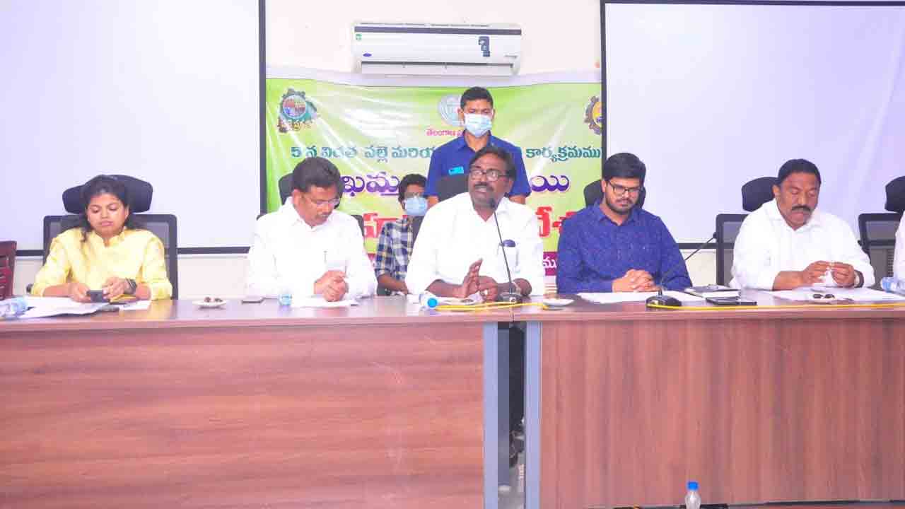 ‘పల్లె, పట్టణ ప్రగతి’ని విజయవంతం చేయాలి