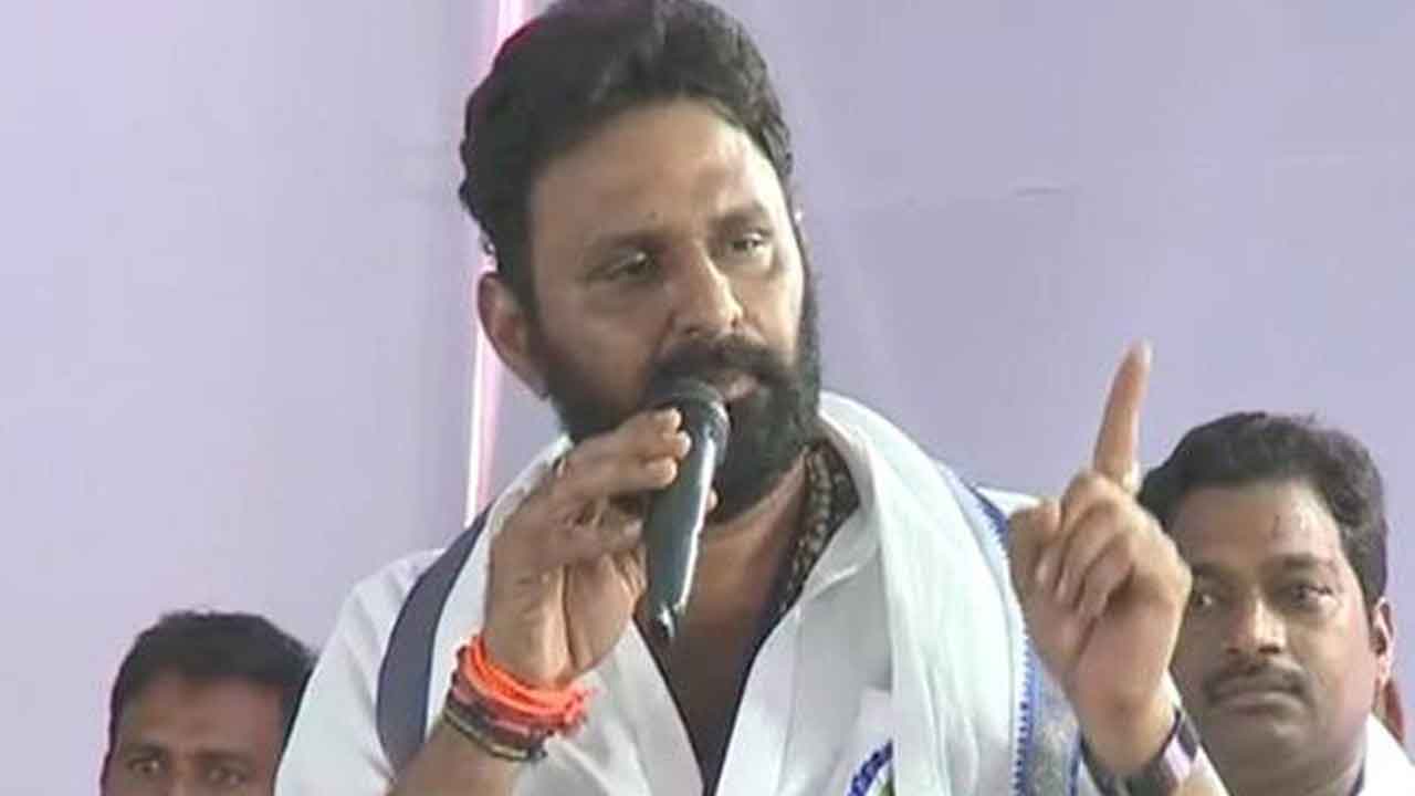 ఎన్టీఆర్‌ వారసుడు కాదు.. ఆయన వెన్నుపోటుదారు: కొడాలి నాని