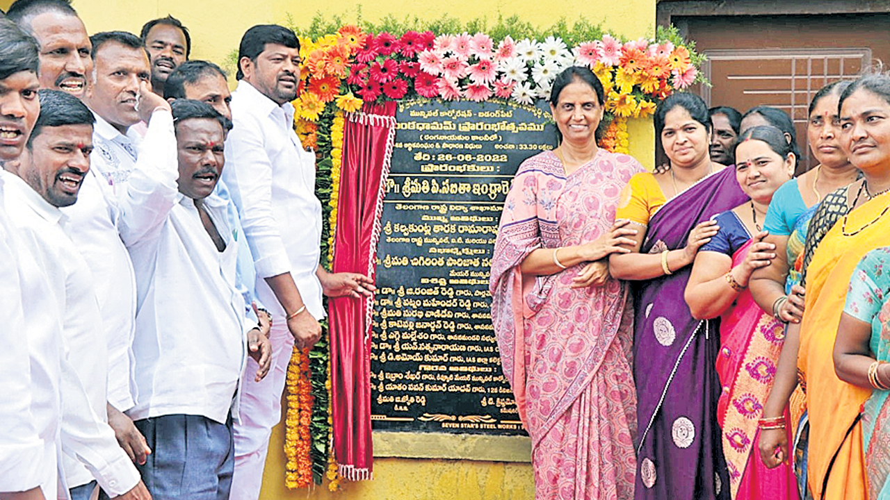 సీఎం సహకారంతో సంపూర్ణ ప్రగతి