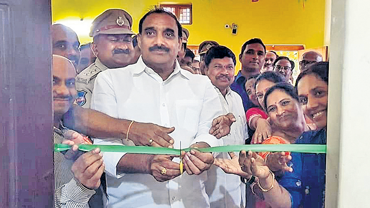 సీసీ కెమెరాల ఏర్పాటుతో భద్రత రెట్టింపు