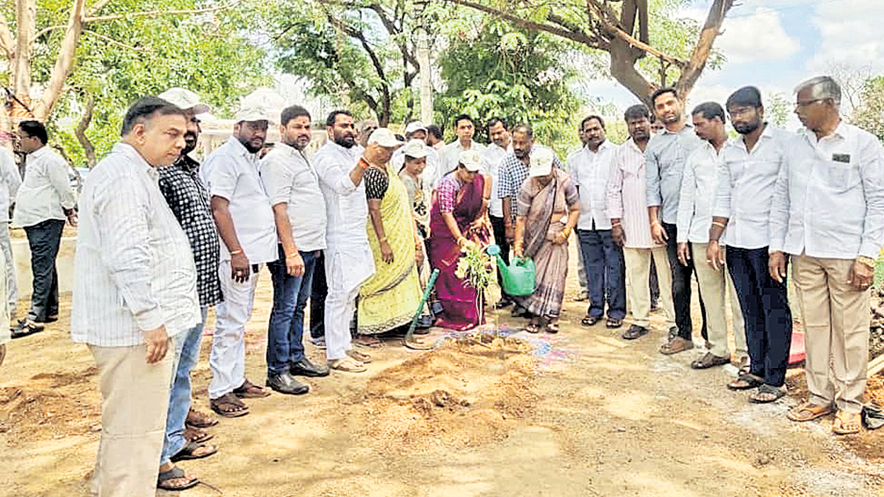 పట్టణ ప్రగతితో అభివృద్ధికి బాటలు