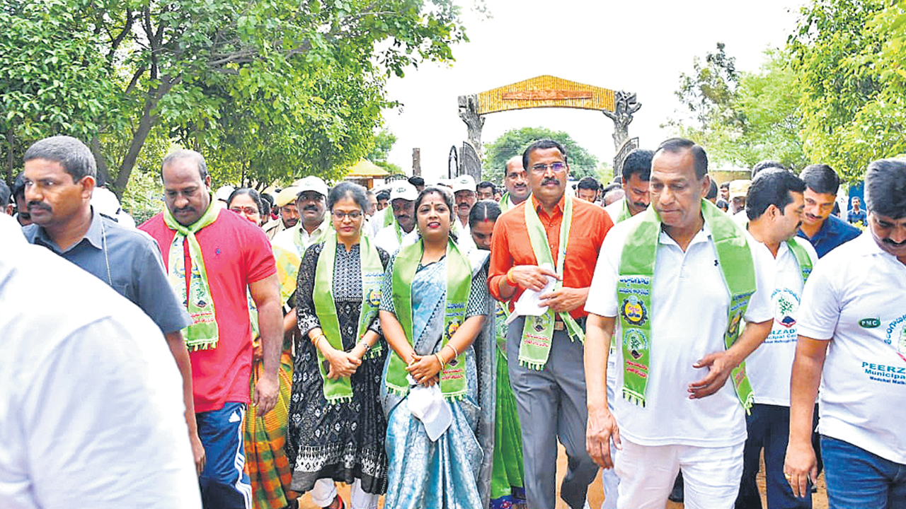 ఆకుపచ్చ తెలంగాణే లక్ష్యం