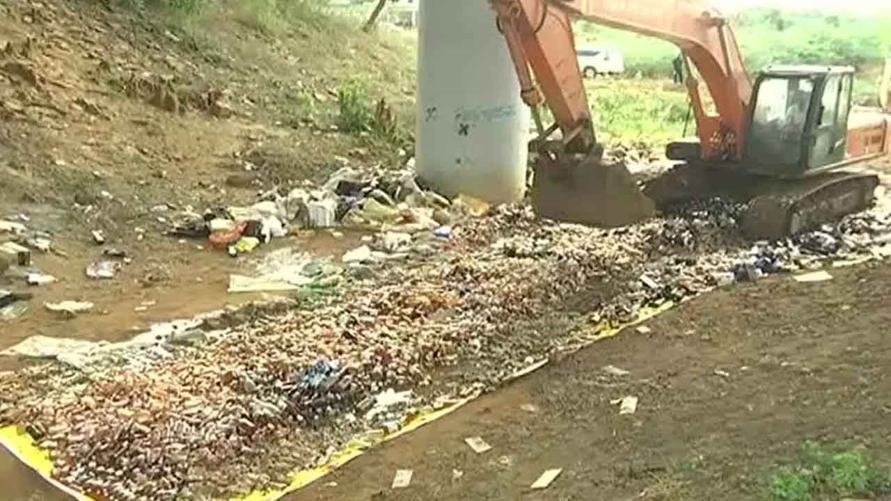 మొన్న రాయచోటిలో.. నిన్న తిరుపతిలో.. ఇవాళ ఏలూరులో మద్యం ధ్వంసం