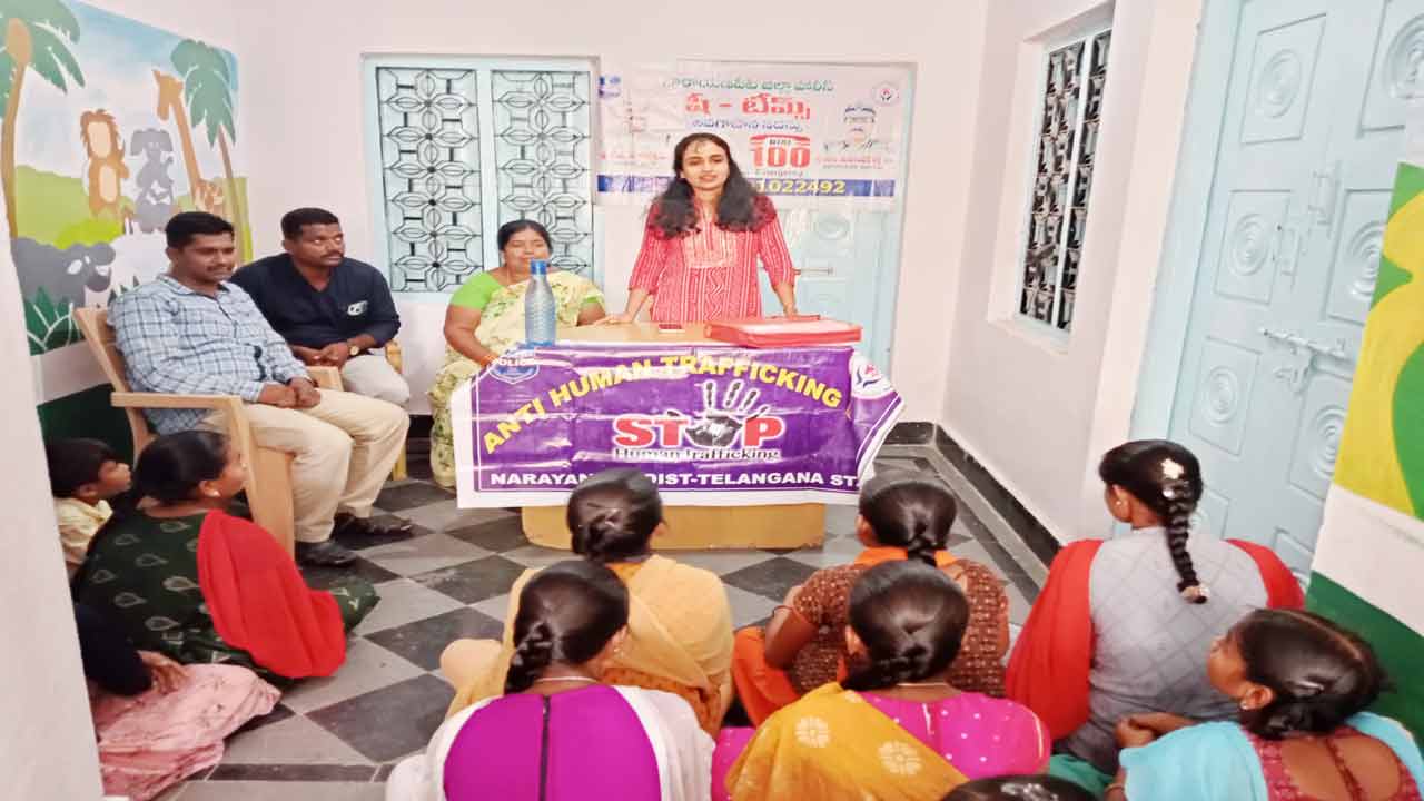 అమ్మాయిలను వేధిస్తే చర్యలు