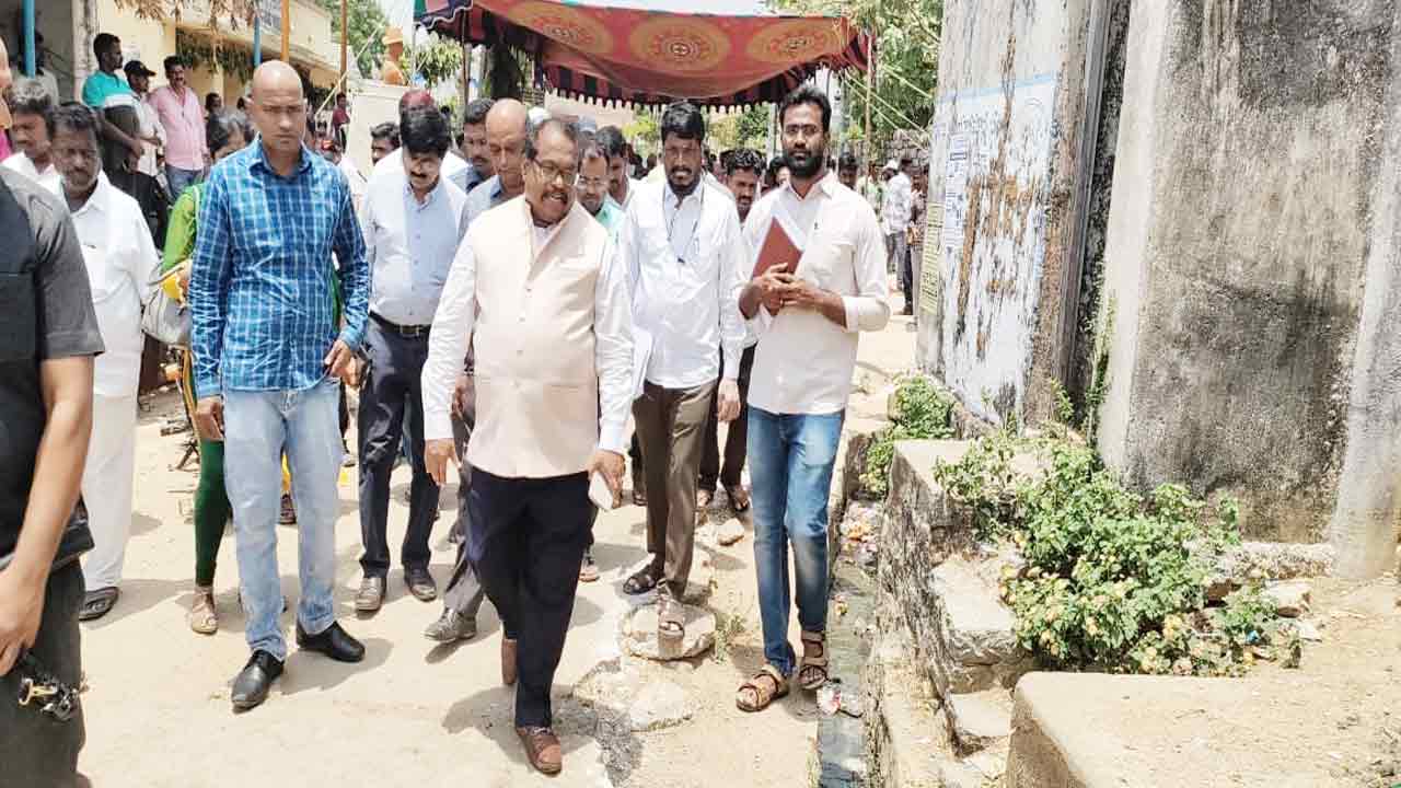 ప్రారంభమైన పట్టణ, పల్లెప్రగతి పనులు