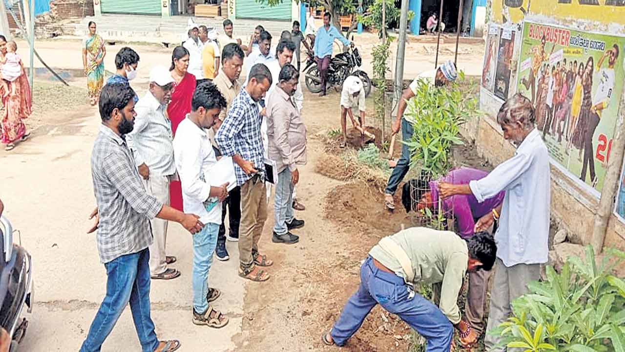 ‘ప్రగతి’తో పల్లెలకుఅందాలు