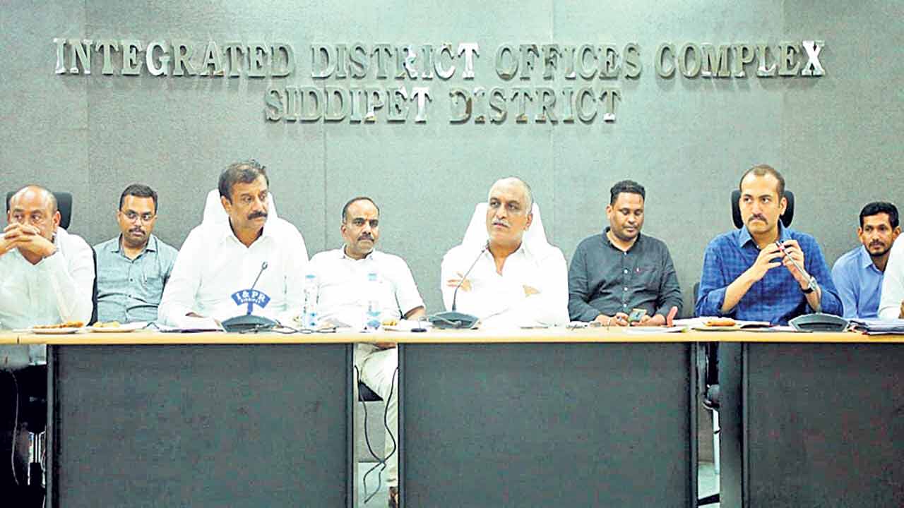 పనులు వేగవంతం చేయాలి