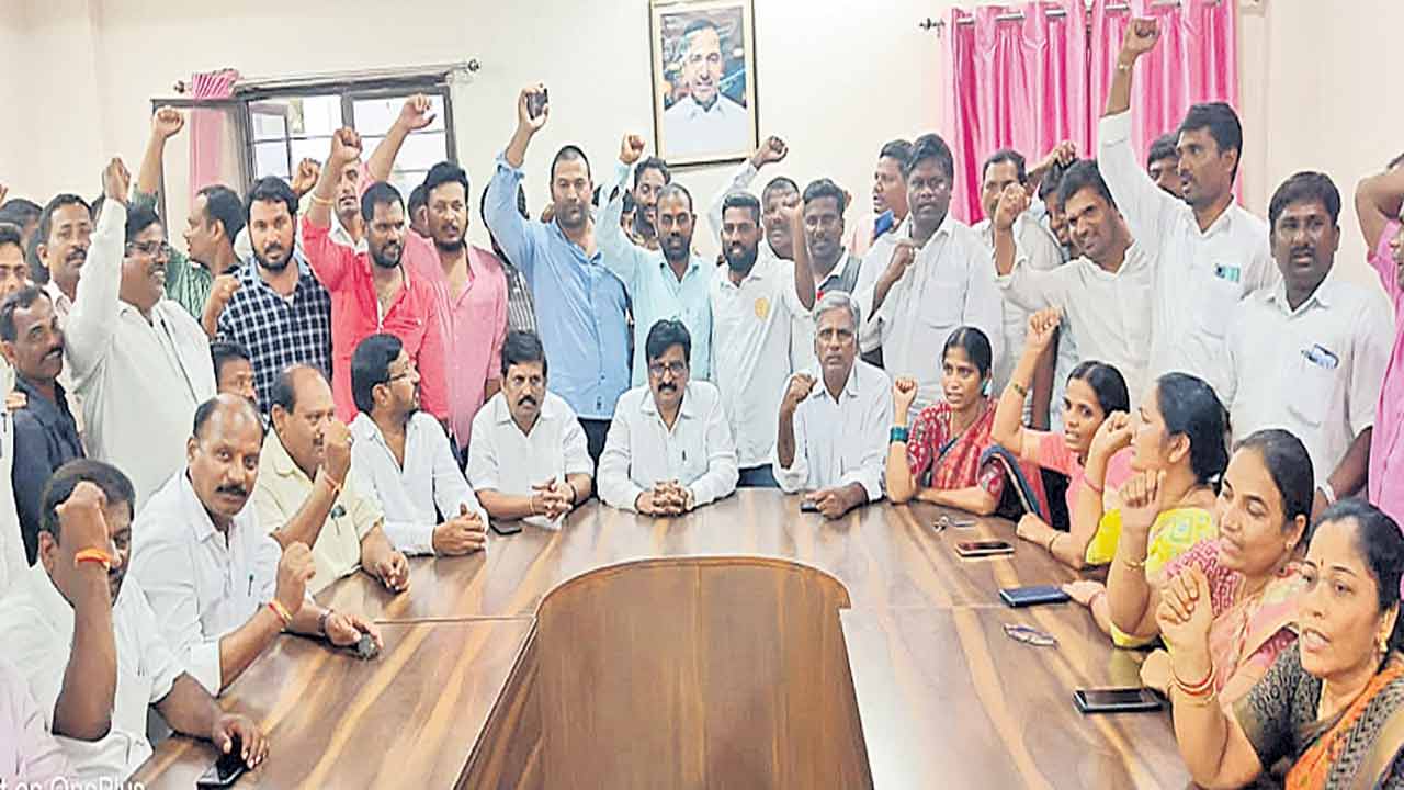 రాజకీయాలొద్దు